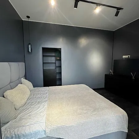 Apartment Muolt Budva